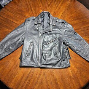 Leather motorcycle riding jacket Size 44 Men or Woman